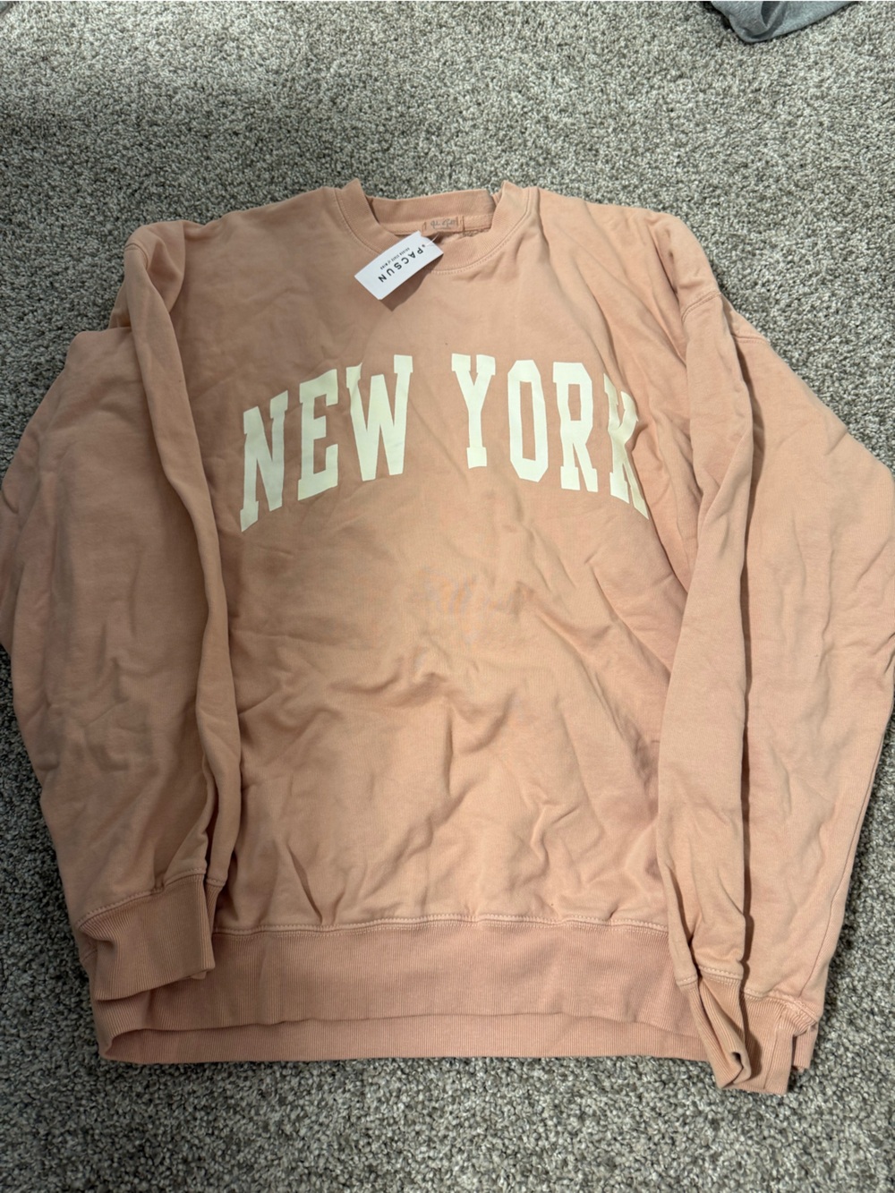 Brandy Melville New York Sweatshirt in Dusty Pink